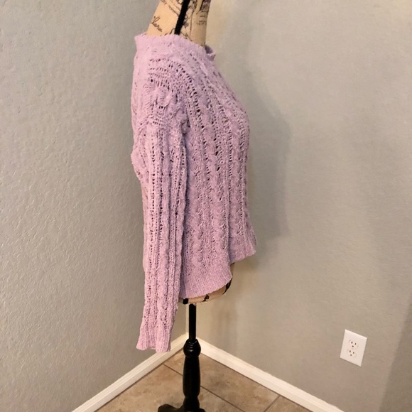 American Eagle sweater size small. - Picture 4 of 5